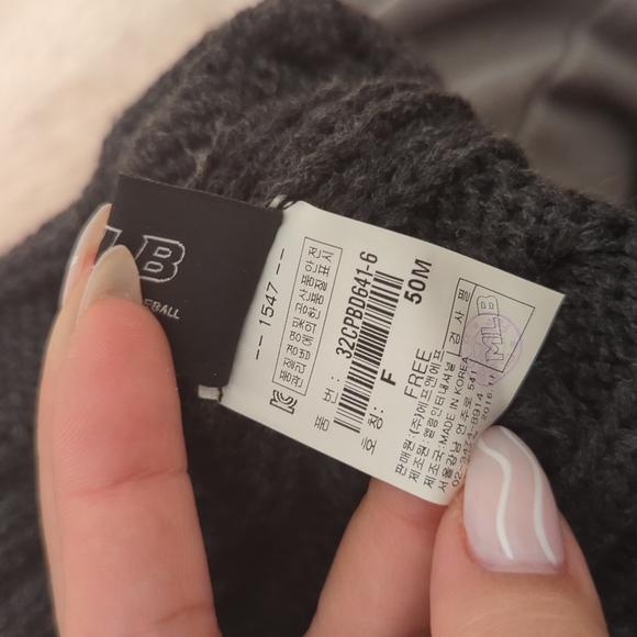 NY toque hat wool pompom MLB - Picture 4 of 7